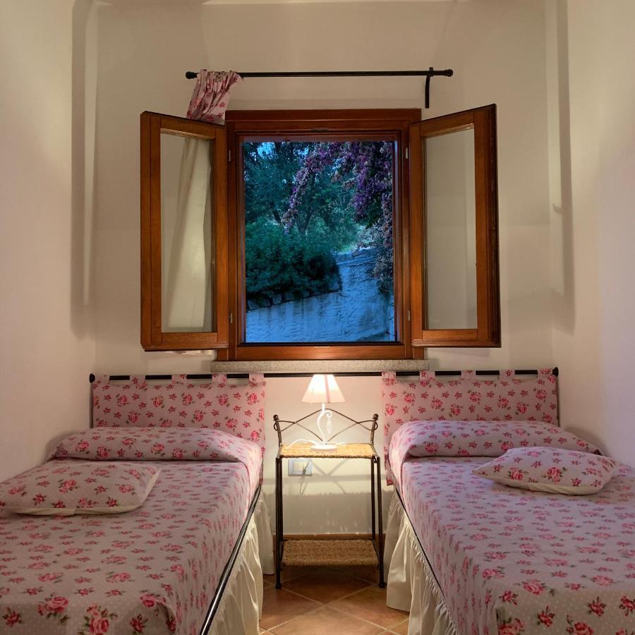Residenza Il Melograno Villa Budoni Exterior photo